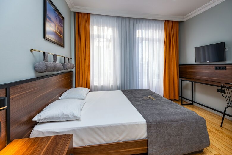 Mayer Select Hotel