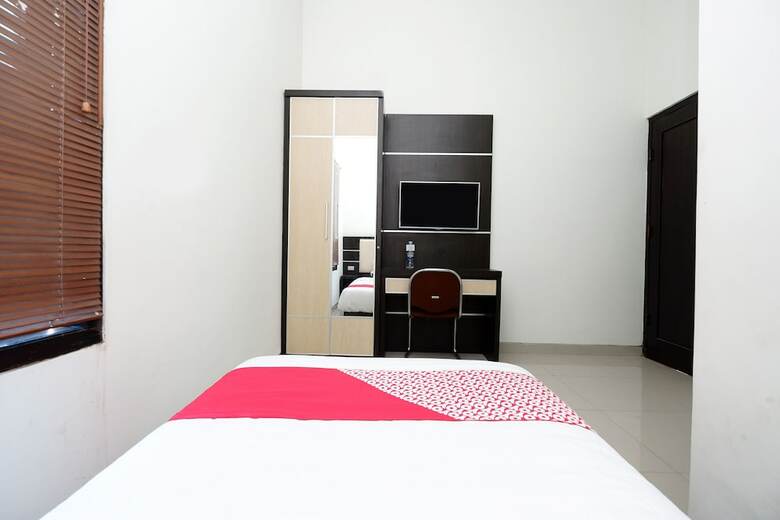 Hostal Oyo 2028 Wisma Jepara