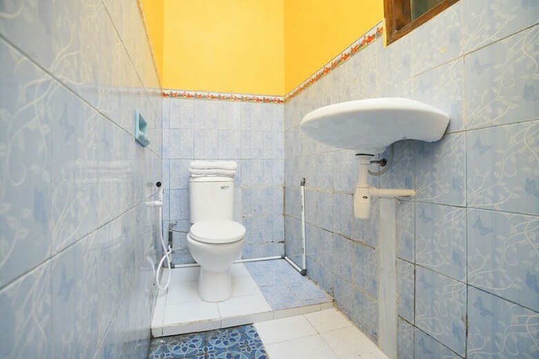 Hotel Oyo 1967 Canaya Homestay