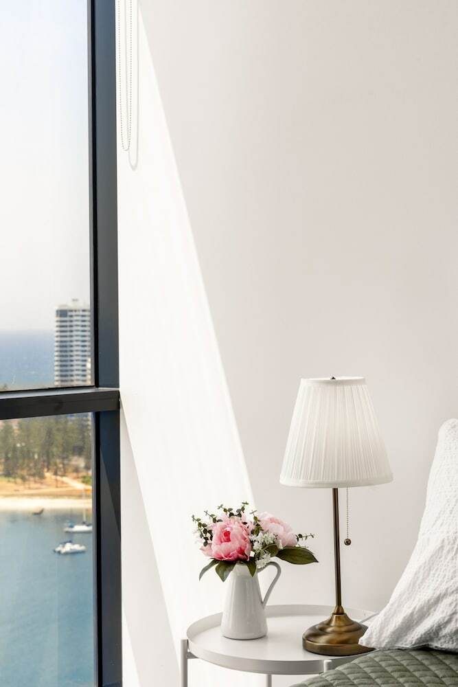 Southport Apartment