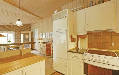 Holiday Home Hundsemyrevej Nex� Denm