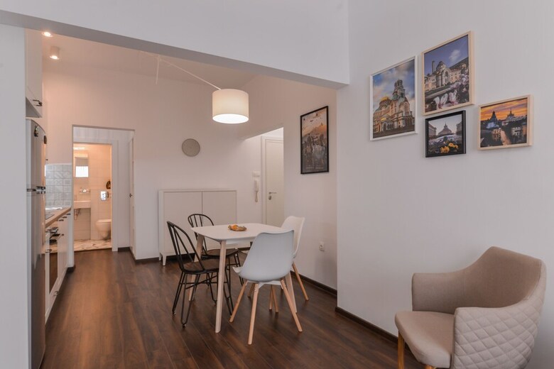 Fm Luxury 2-bdr Apartment - Geometric