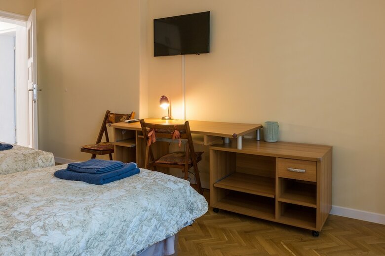 Fm Deluxe 2-bdr Apartment - Bright And Cozy