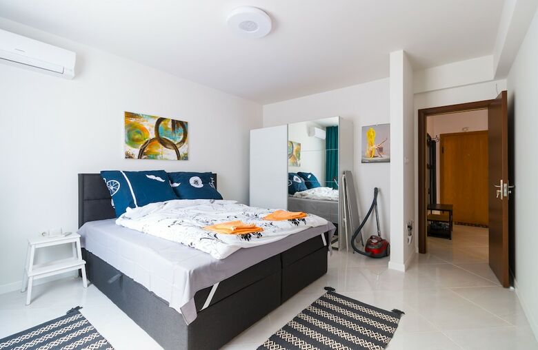 Fm Luxury 1-bdr Apartment - C-o-l-o-r-s