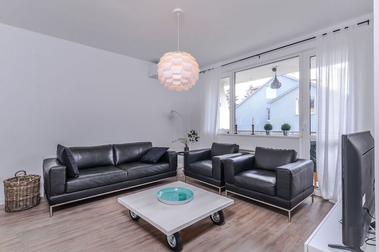Fm Deluxe 2-bdr Apartment - Apartment 66