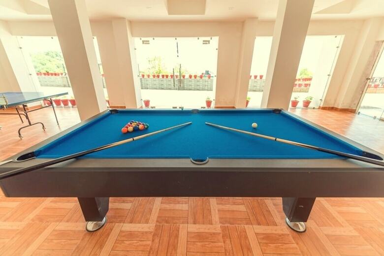 Hotel Dal Lake Resort