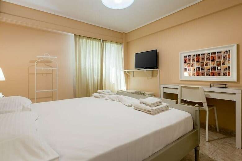 Sunny Apartment With 2 Bedrooms