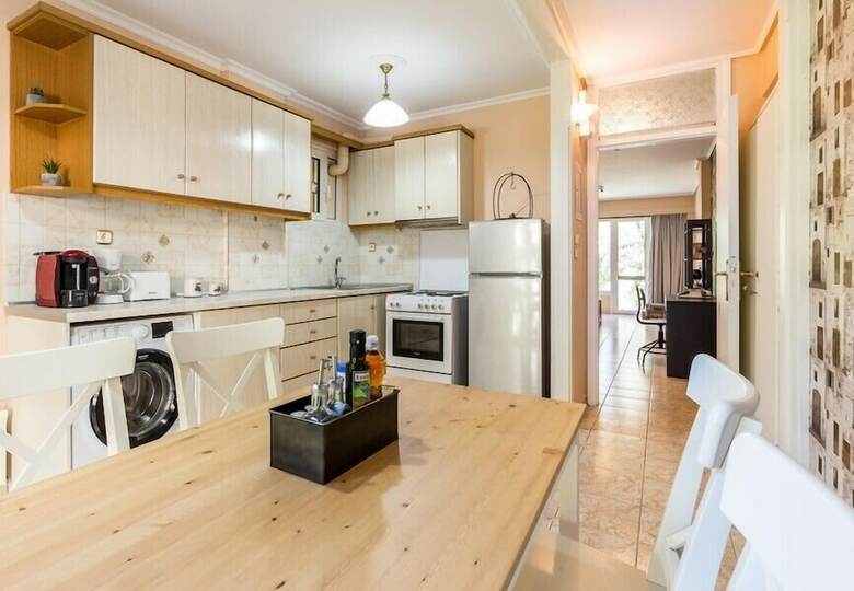 Sunny Apartment With 2 Bedrooms