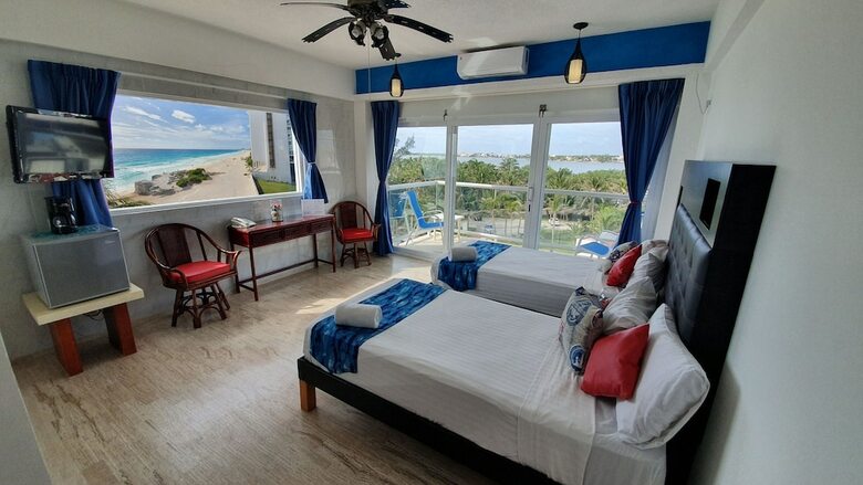 Aparthotel Paradise Beachfront & Nightlife Heart