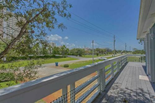 Crystal Lagoon By Meyer Vacation Rentals