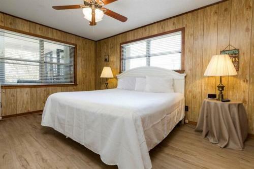 Crystal Lagoon By Meyer Vacation Rentals