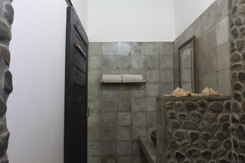 Hostal Oyo 1449 Cahaya Guest House