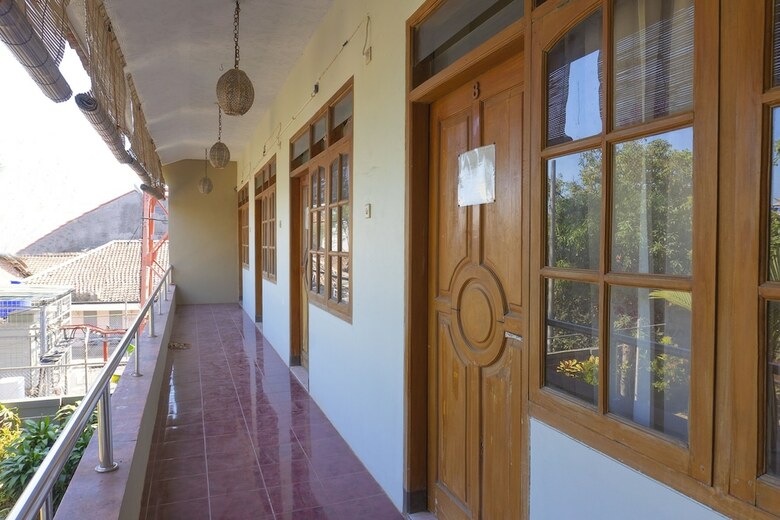 Hostal Oyo 1449 Cahaya Guest House
