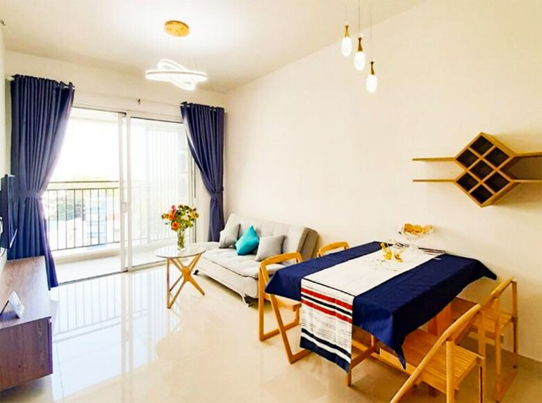 Gold Bee Apartment - Saigon Royal