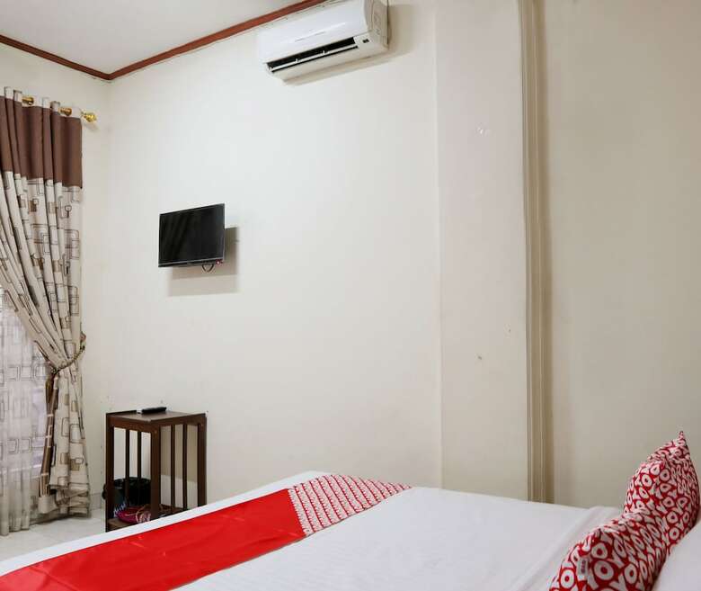 Hostal Oyo 1686 Lenggogeni House