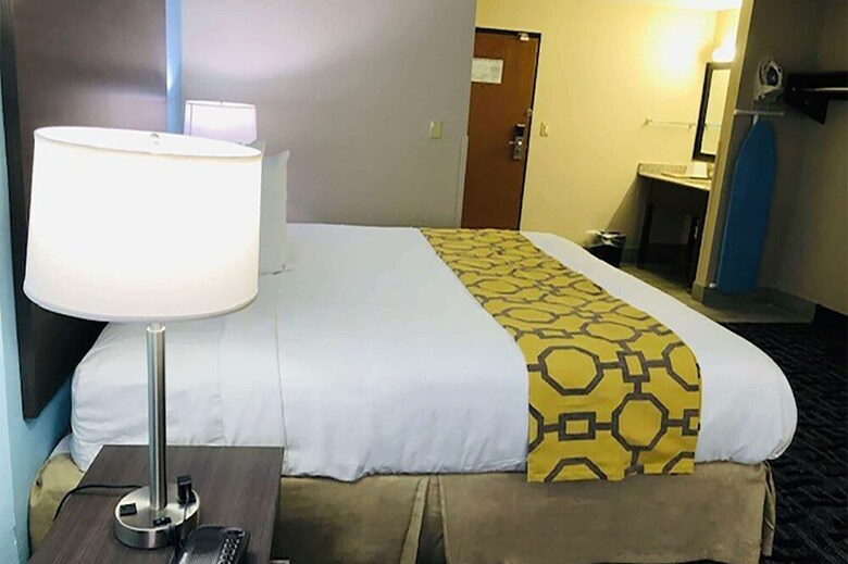 Hotel Baymont By Wyndham Joliet