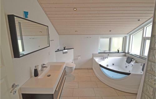 Holiday Home Skovduevej Fars� X