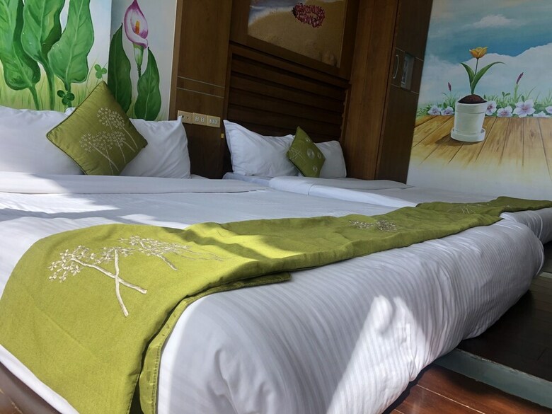 Bed & Breakfast Kenting Golden City Resort Hotel