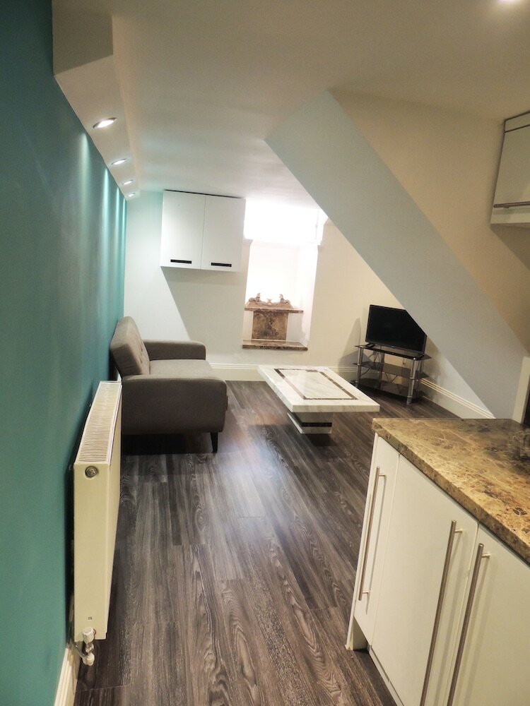 Hotel Harlestone Retreat- Adults Only