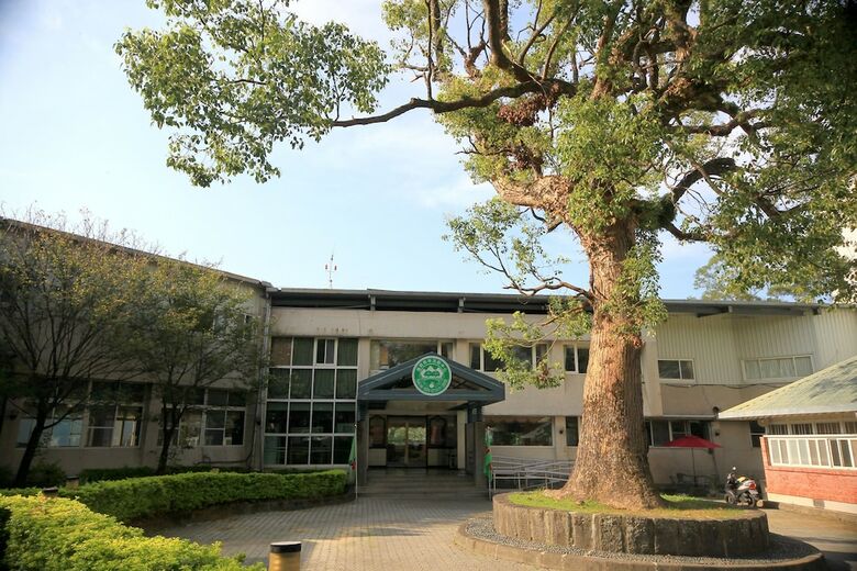 Hotel Fuhsing Youth Activity Center