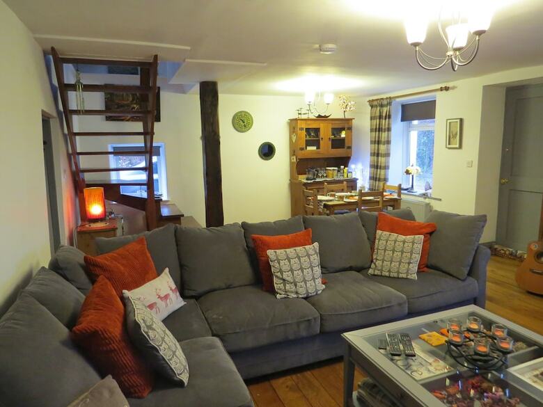 Yr  Hen Farcdy Bed & Breakfast