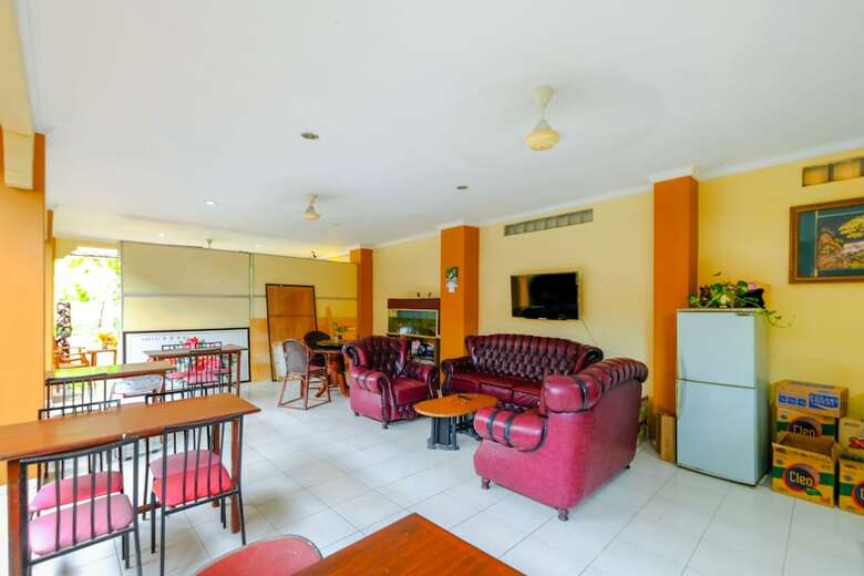 Spot On 2185 Hotel Elen