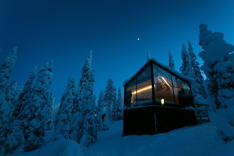 Posada Magical Pond Nature Igloos