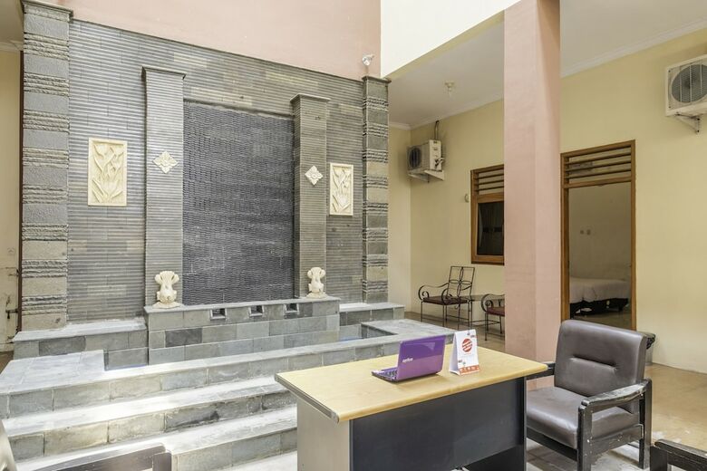 Hotel Oyo 2121 Pondok Nazwa