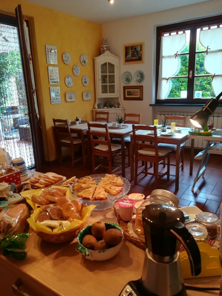 La Rondine Pisa E Lucca