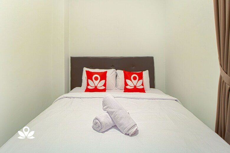 Hotel Zen Rooms de 80's Pondok Labu