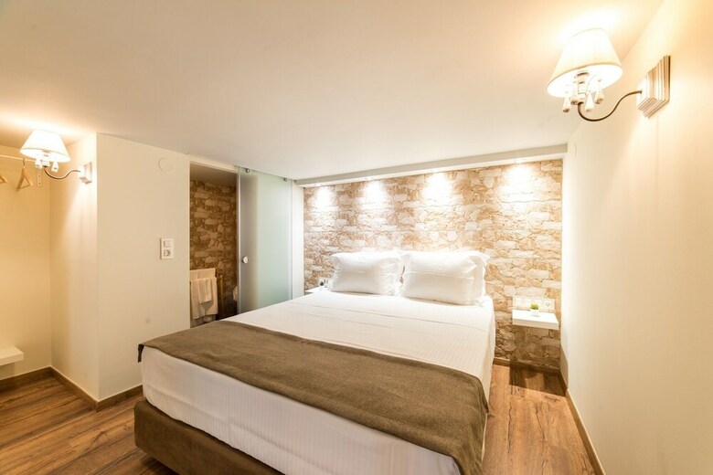 Bed & Breakfast Oinoelia Luxury Suites & Residence
