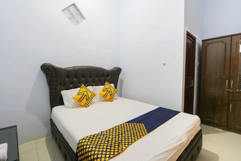 Hostal Spot On 1797 Narita Family Residence