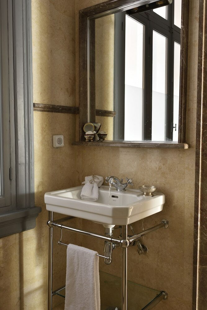 Athenian Vintage Apartments