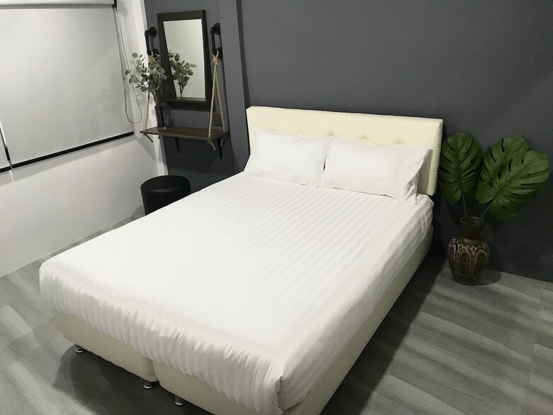 Hotel The Silver Stag 5mins Bts 9mins Jjmarket