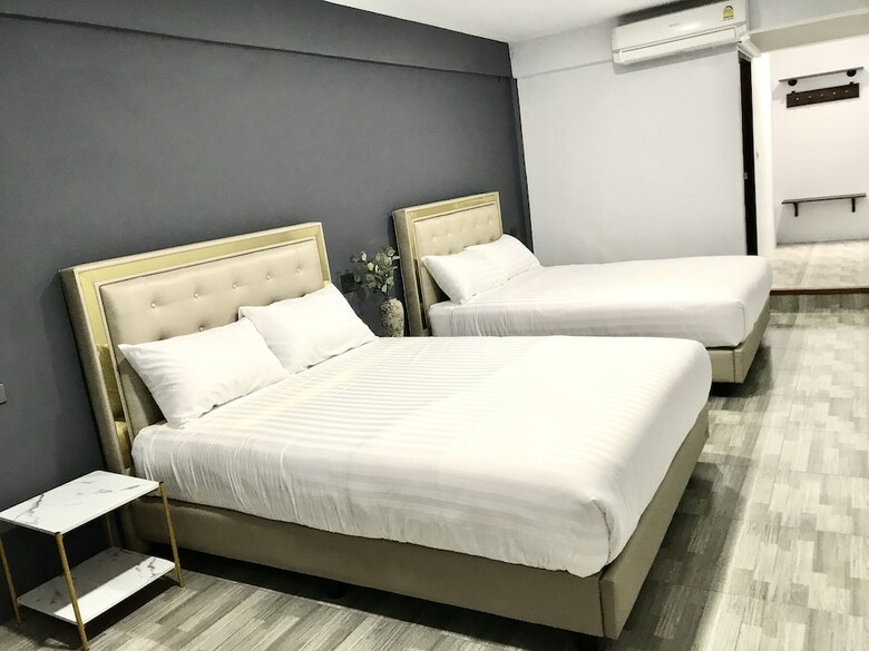 Hotel The Silver Stag 5mins Bts 9mins Jjmarket