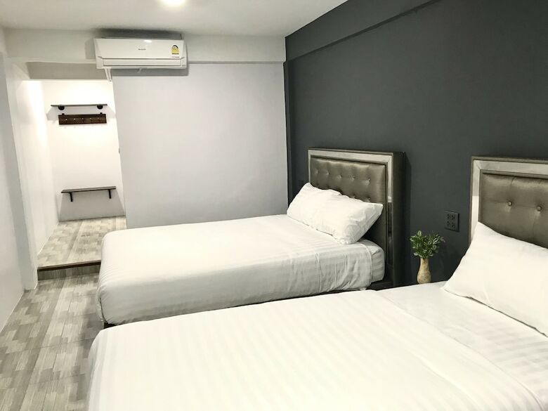Hotel The Silver Stag 5mins Bts 9mins Jjmarket
