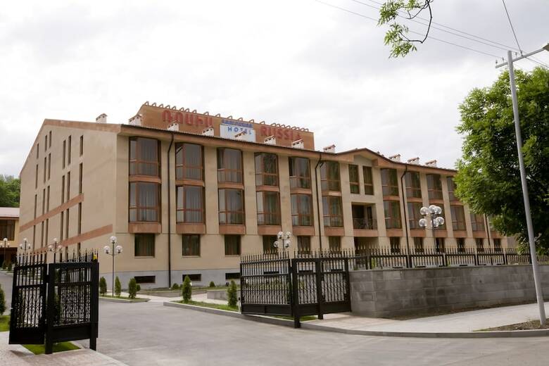 Hotel Russia