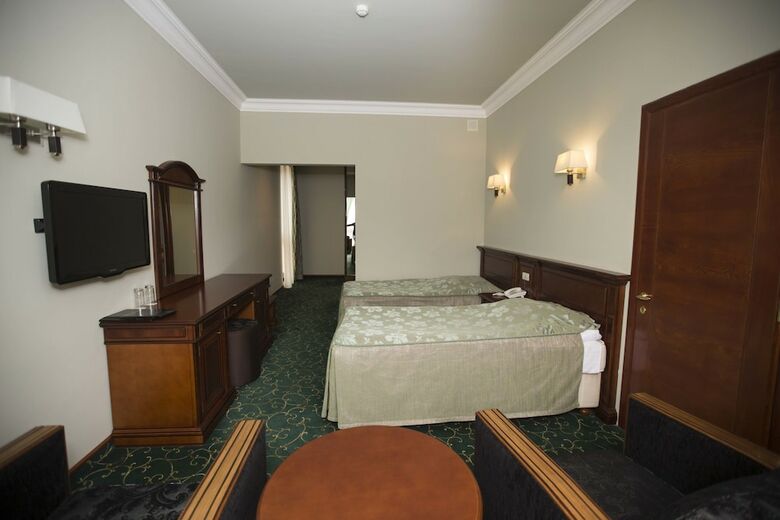 Hotel Russia