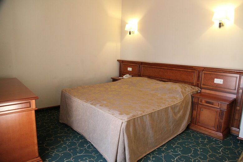 Hotel Russia