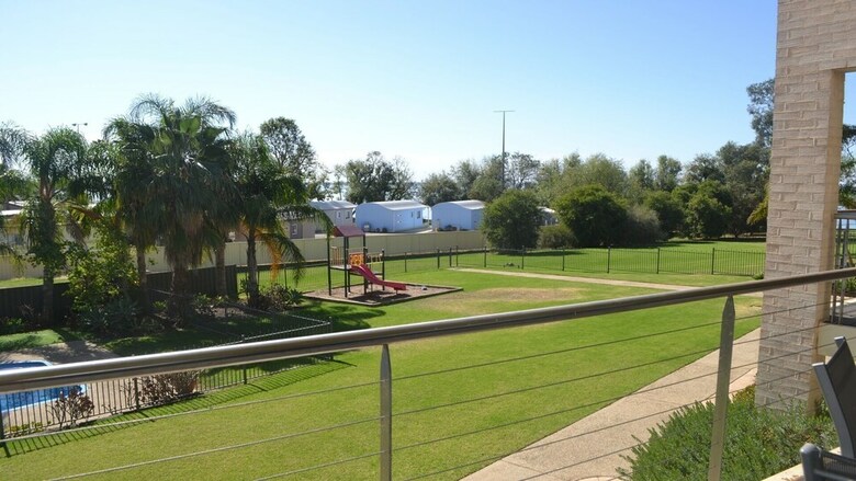 Villa Elsinor Townhouse 7 Mulwala