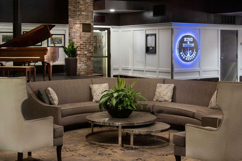 Doubletree Hotel Memphis Downtown