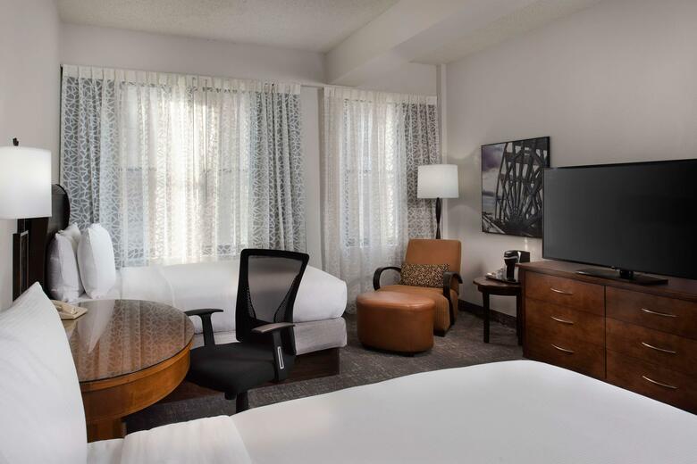 Doubletree Hotel Memphis Downtown