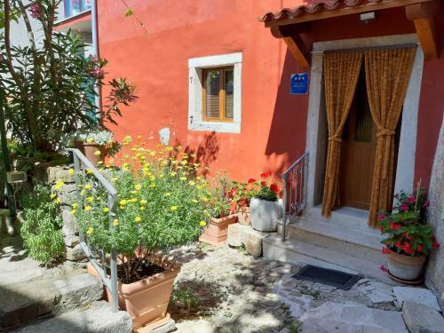 Hostal Guesthouse Villa Marija
