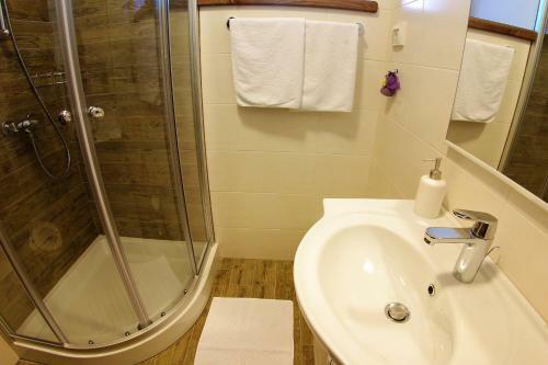 Hostal Guesthouse Villa Marija