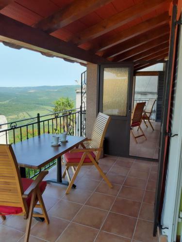 Hostal Guesthouse Villa Marija