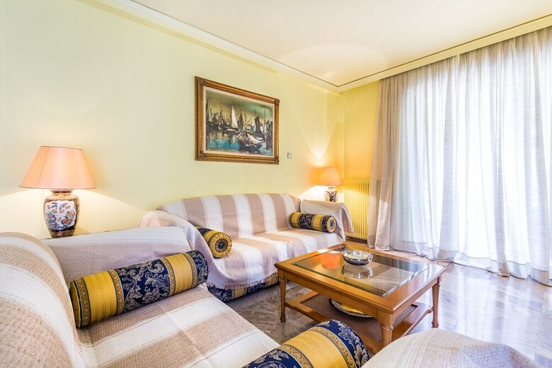 3 Bedroom Apartment In Acropolis Area