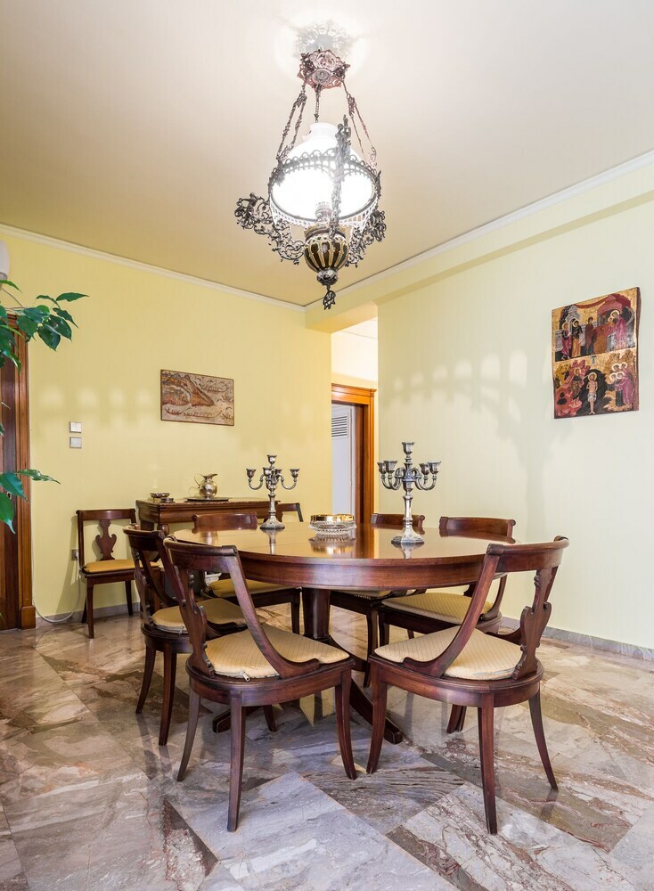 3 Bedroom Apartment In Acropolis Area