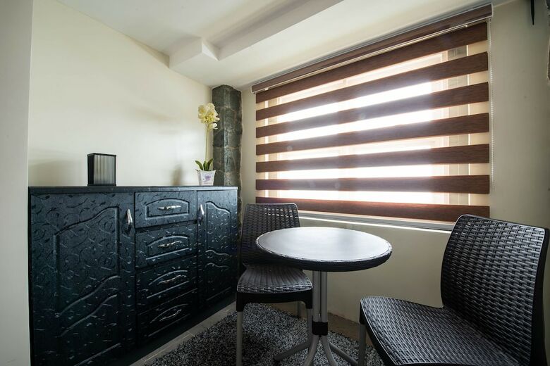 Hotel Oyo 492 Sunset View Ridge Residences