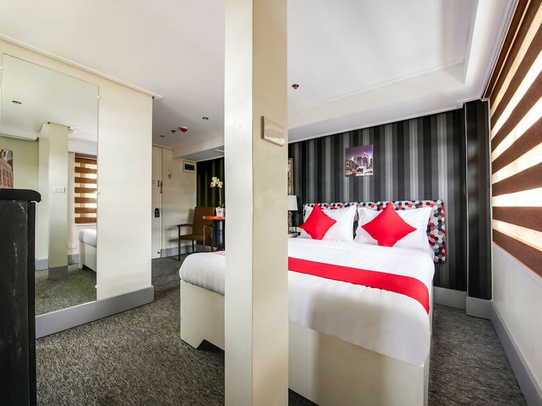 Hotel Oyo 492 Sunset View Ridge Residences