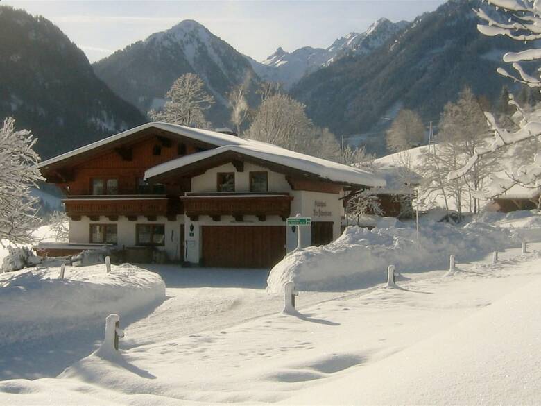 Comfortable Apartment With Sauna In Schladming